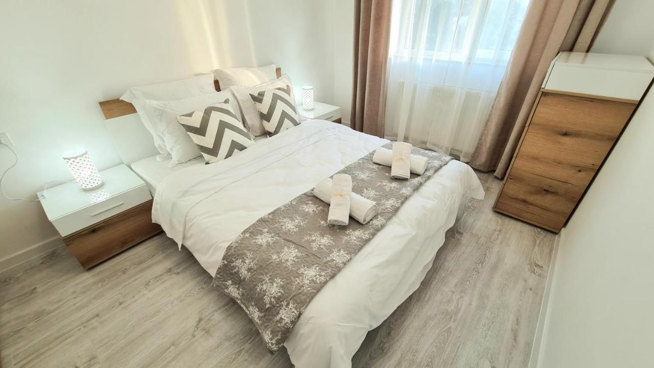 Bright Stylish Apartment In Pitesti Piteszti Zewnętrze zdjęcie