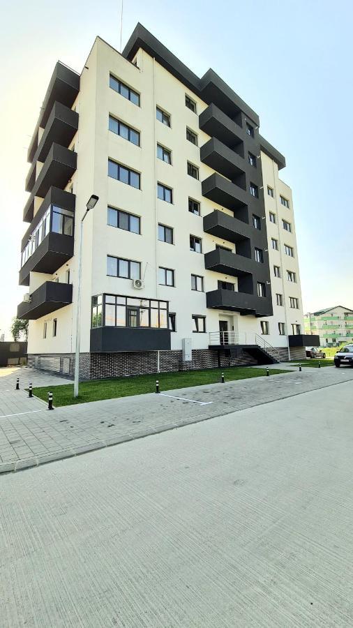 Bright Stylish Apartment In Pitesti Piteszti Zewnętrze zdjęcie